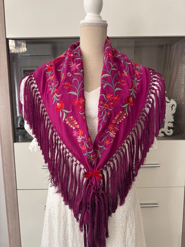 Manton bordado buganvilla