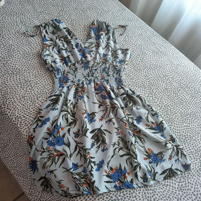 Vestito floreale estivo