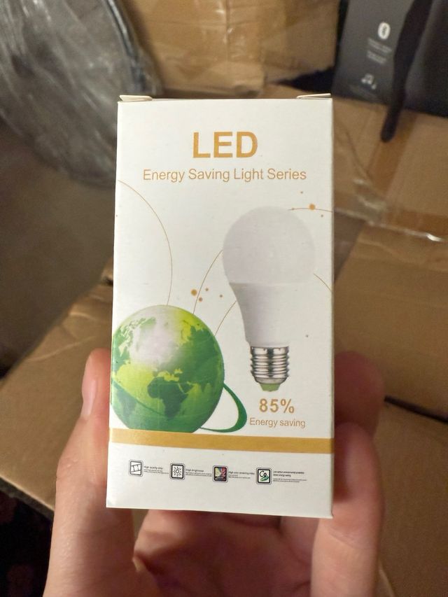 Bombillas LED - Ahorro 85% prqueñas
Lote de 1000