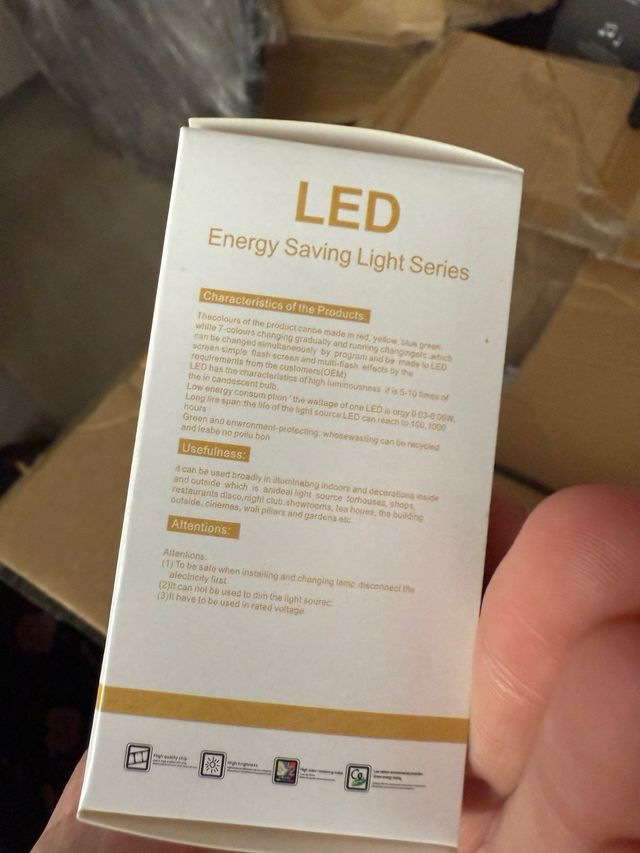 Bombillas LED - Ahorro 85% prqueñas
Lote de 1000