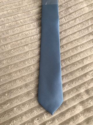 Corbata azul claro