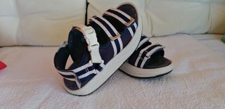 Sandalias MBT mujer Azul/Blanco.