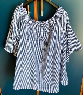 Blusa scollata quadretti blu bianco