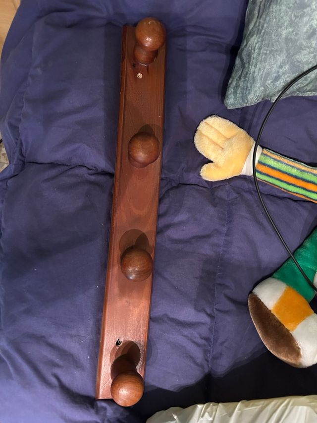 Perchero de madera marrón - 4 ganchos