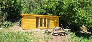 Se venden casas de madera