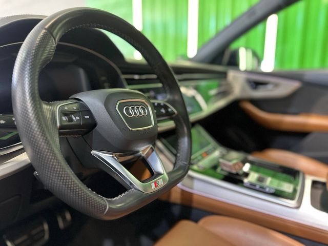 Audi SQ8 2020