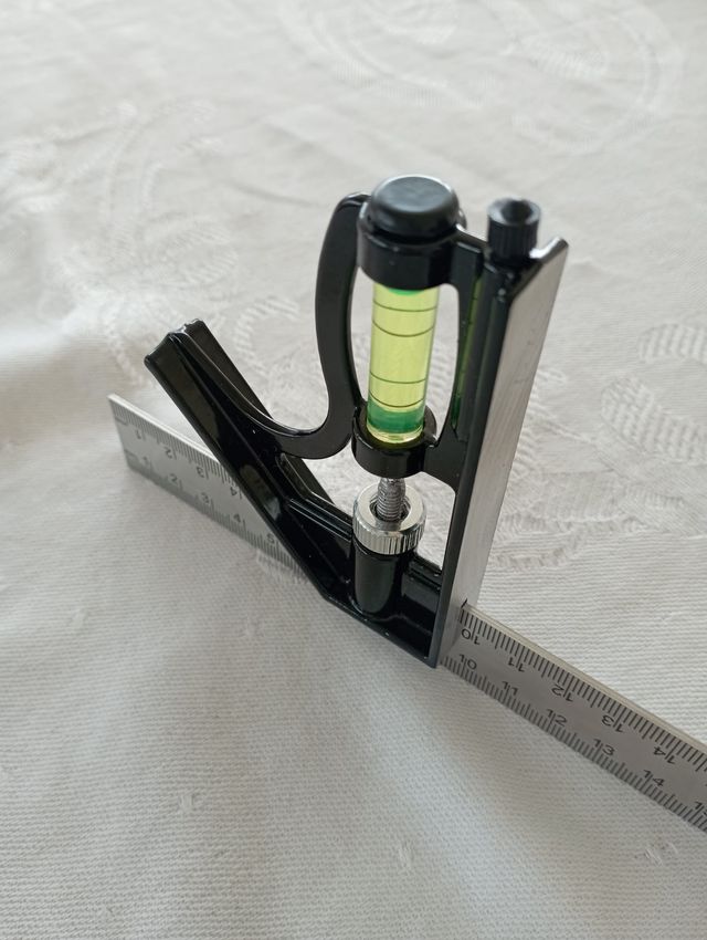 Escuadra Combinada de Carpintero 300mm