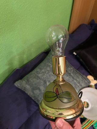 Lámpara sobremesa vintage dorada