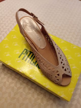 Zapatos Gompez mujer gris