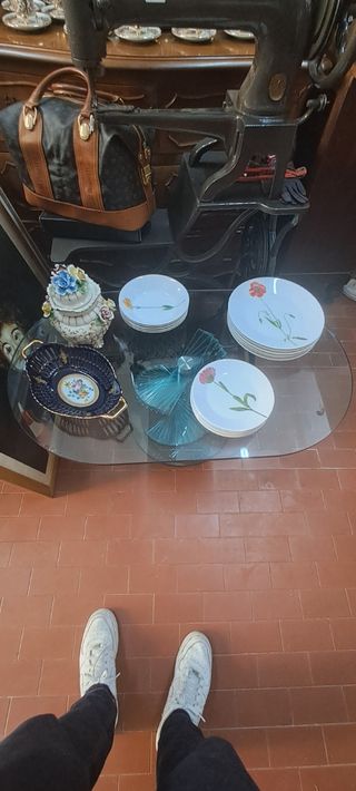 Tavolino in vetro blu - stile moderno