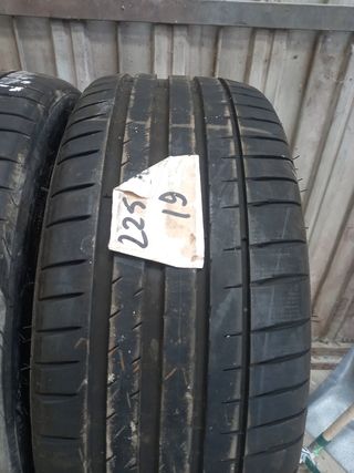 4 Neumáticos 225/45/19

