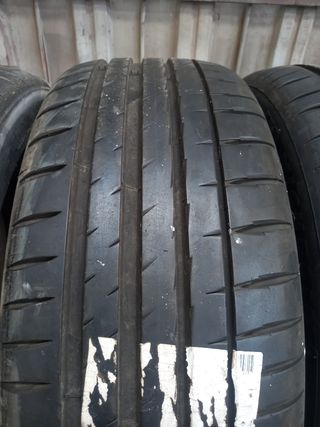 4 Neumáticos 225/45/19
