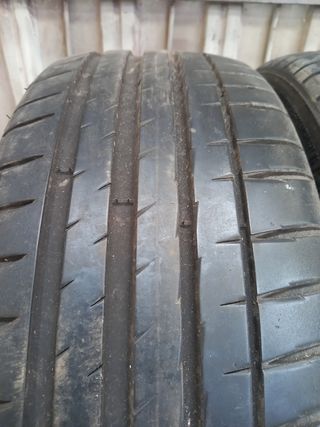 4 Neumáticos 225/45/19
