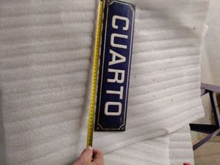 Chapa Cuarto esmaltada vintage