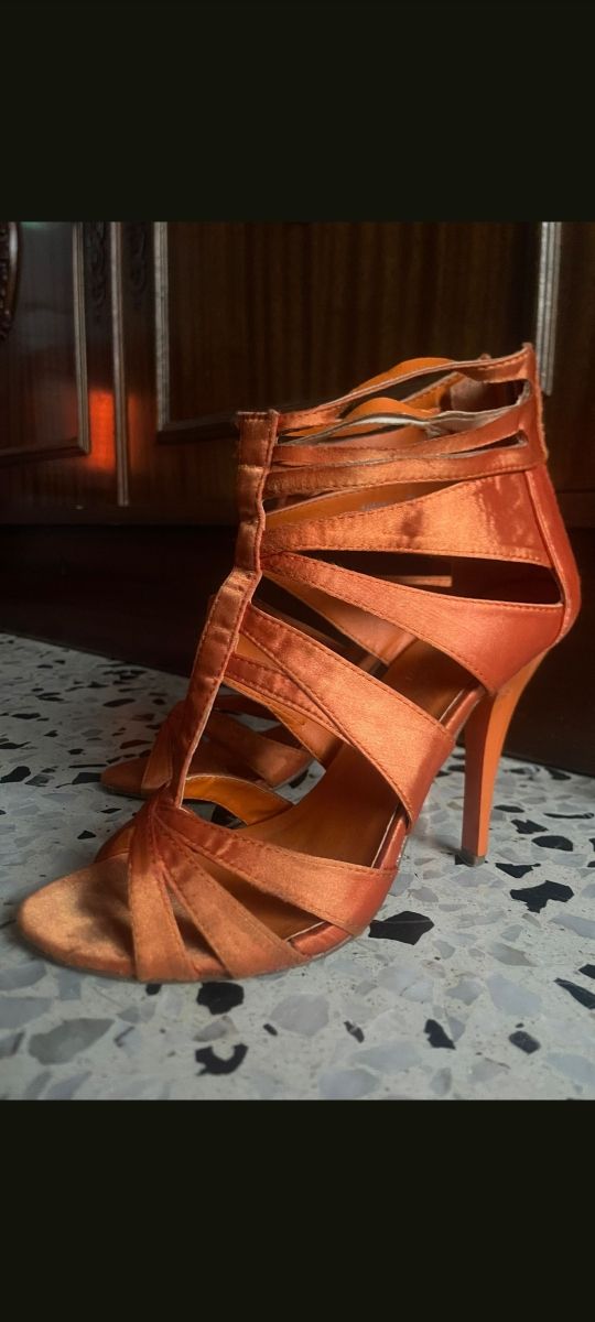 Sandalias tacón naranja talla 37