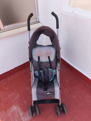 Carrito bebé ligero muy poco usado