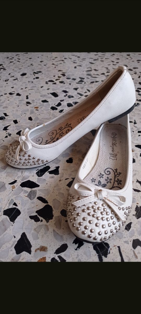 Bailarinas blancas con tachuelas - 37