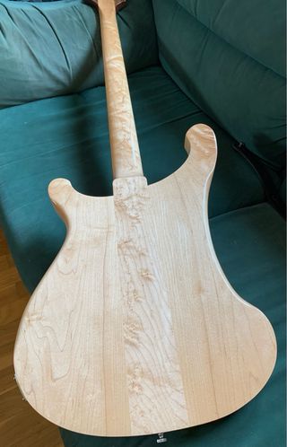 Bajo Rickenbacker 4001 C64