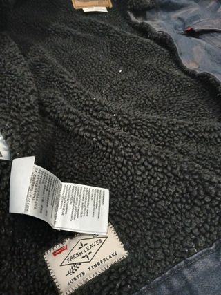 Chaqueta vaquera Levis Premiun camuflaje talla L. 