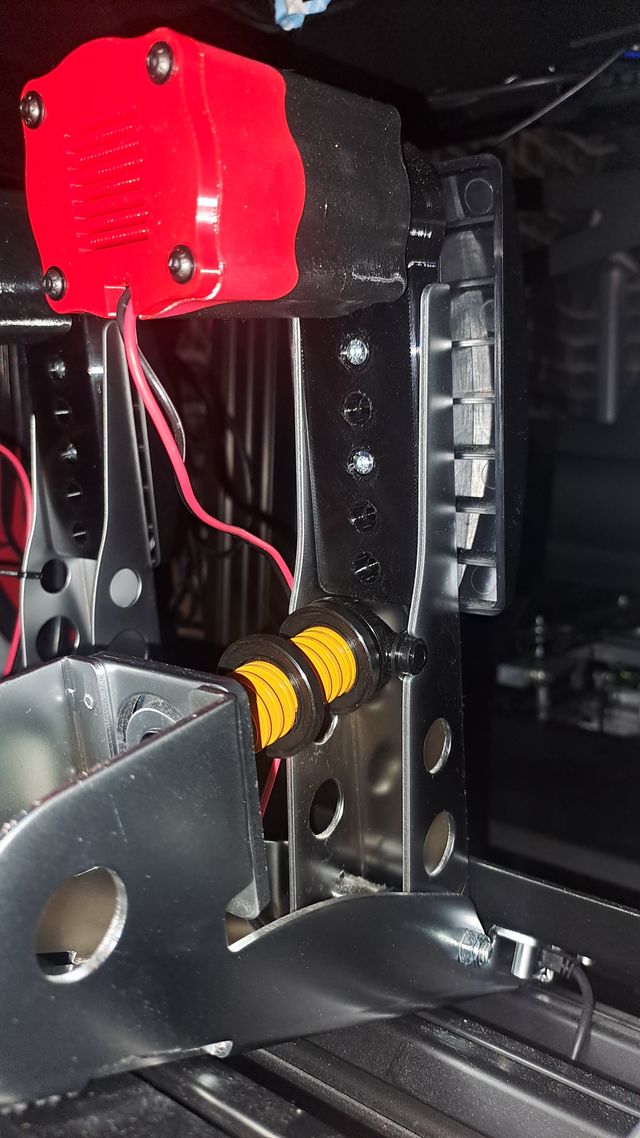 Fanatec CSL: Kit vibración pedales