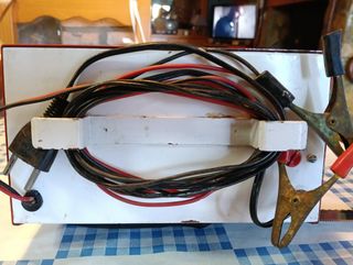 Cargador baterías Ferve F-806 6/12V