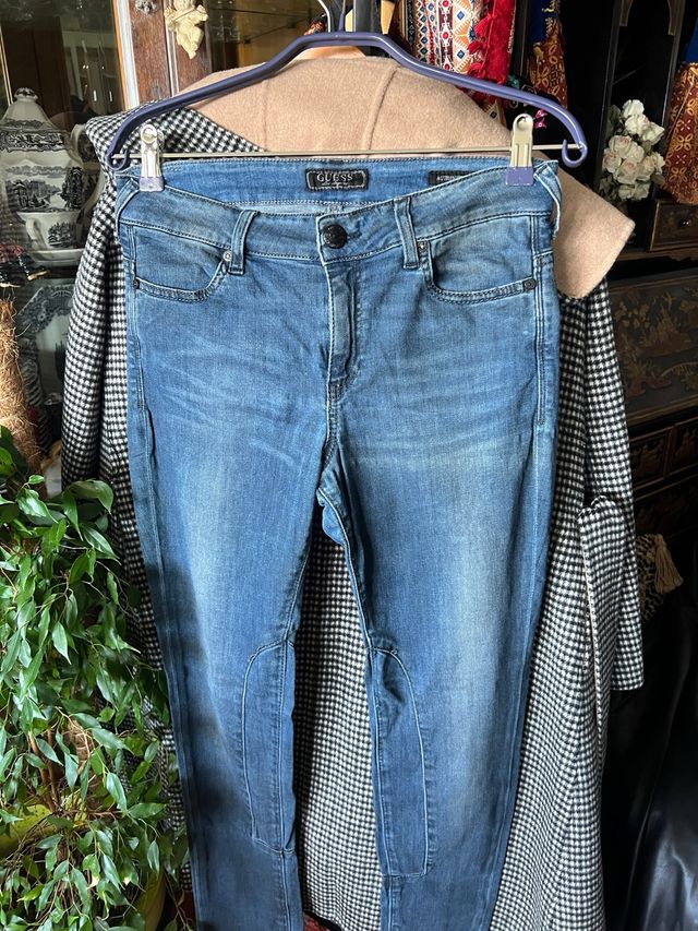 Pantalones Guess pitillo - Azul