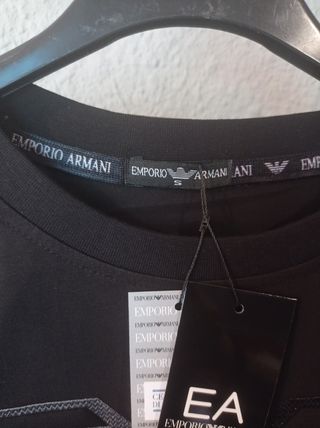 Camiseta Emporio Armani - Blanco y Negro