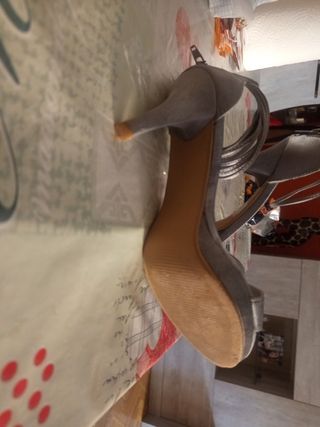 Zapatos tacón plata