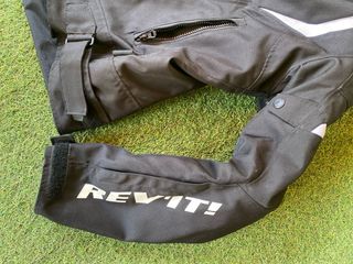 Chaqueta moto Revit - Talla 05
