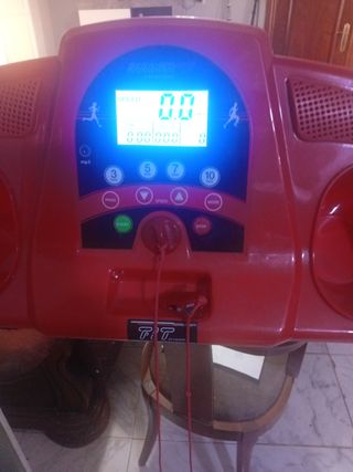Cinta correr Cecotec 1000W nueva