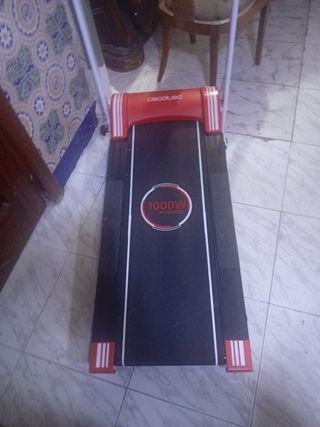 Cinta correr Cecotec 1000W nueva