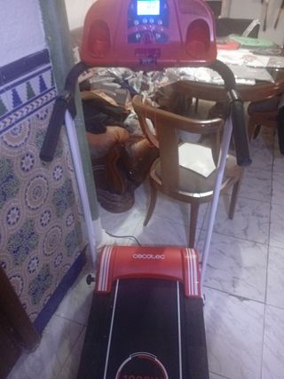 Cinta correr Cecotec 1000W nueva