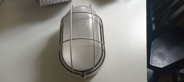 Lámpara o plafón vintage.