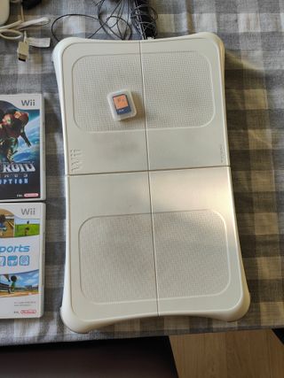 Nintendo Wii + Wii Fit + Juegos