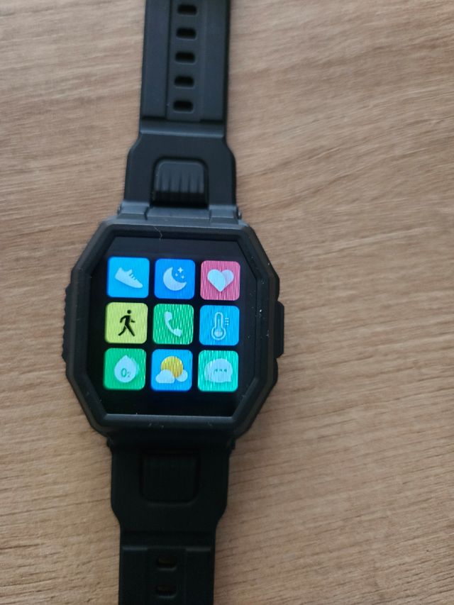 Reloj inteligente deportivo negro