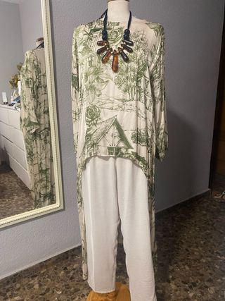 Conjunto blusa y pantalón - beige