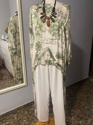 Conjunto blusa y pantalón - beige