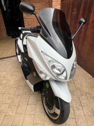 Yamaha TMAX 2010 blanca