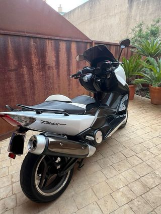 Yamaha TMAX 2010 blanca