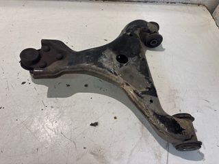 Brazo suspensión Mercedes Vito