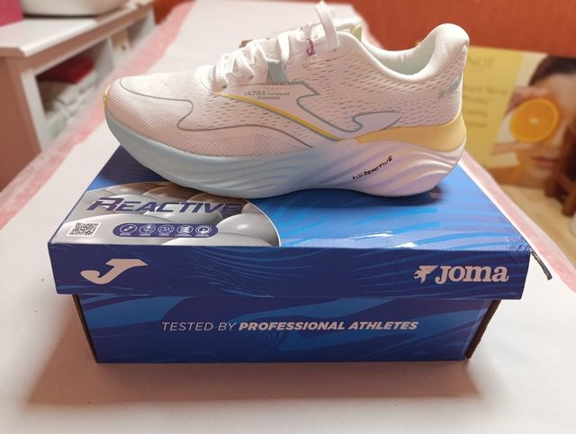 Zapatillas Joma R6000  - Talla 39