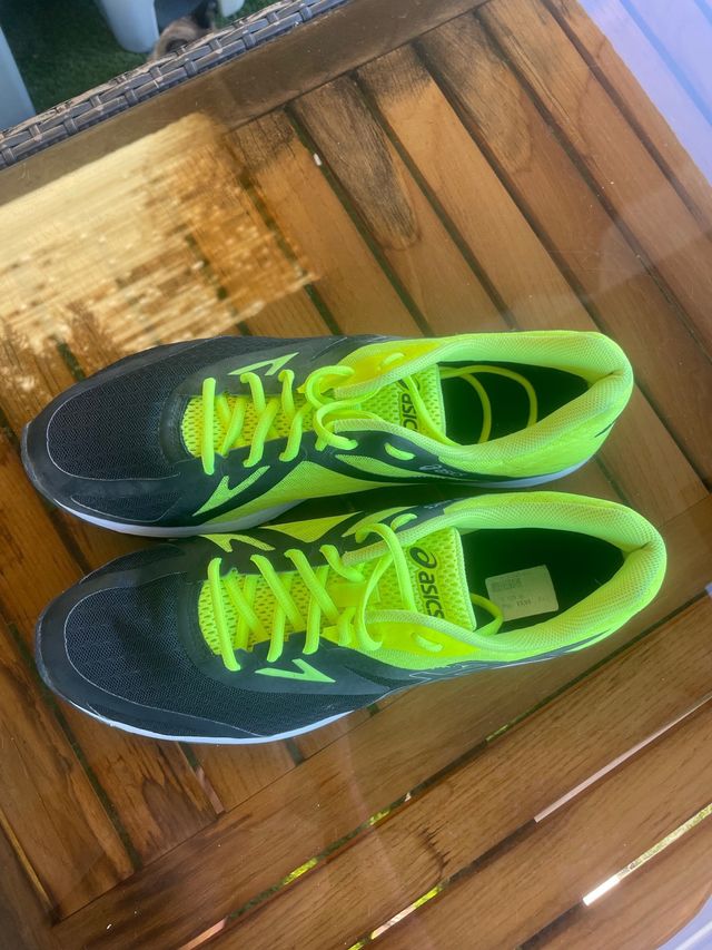 Zapatillas Asics running amarillas y negras