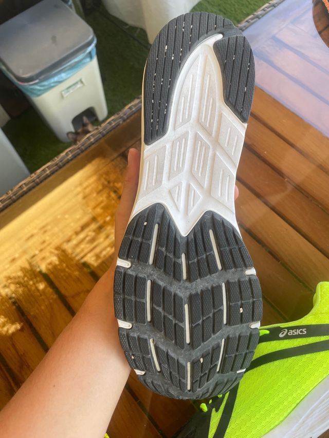 Zapatillas Asics running amarillas y negras