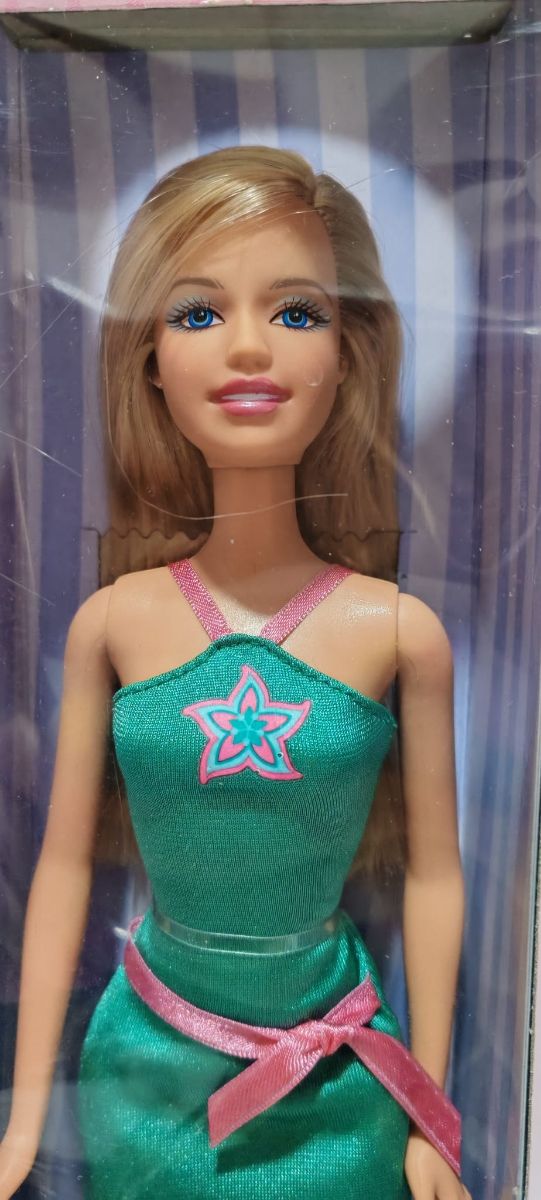 Barbie Chic 2006 - Bambola