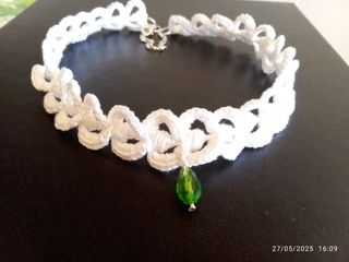 Collarino e orecchini uncinetto