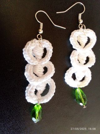 Collarino e orecchini uncinetto