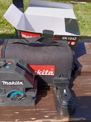 Nivel Láser Makita SK104Z