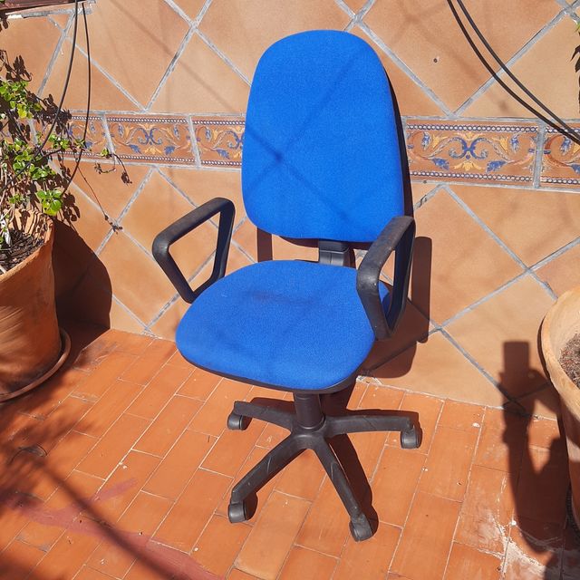 Sillón oficina azul tela