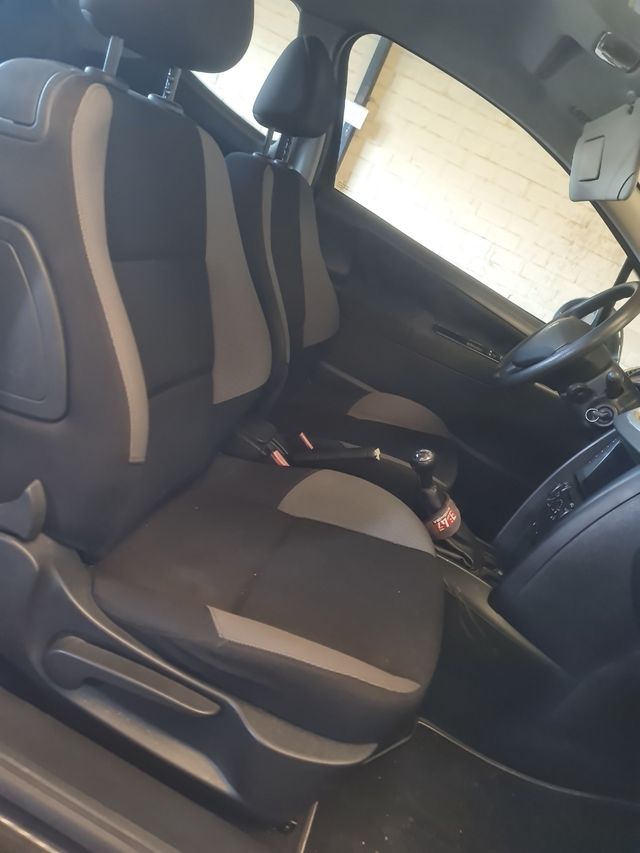 Peugeot 207 1.4 gasolina - Despiece