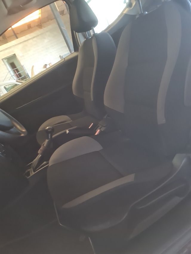 Peugeot 207 1.4 gasolina - Despiece